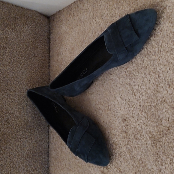 Navy Blue Suede Flats by Vaneli - Size 8N - Picture 9 of 12